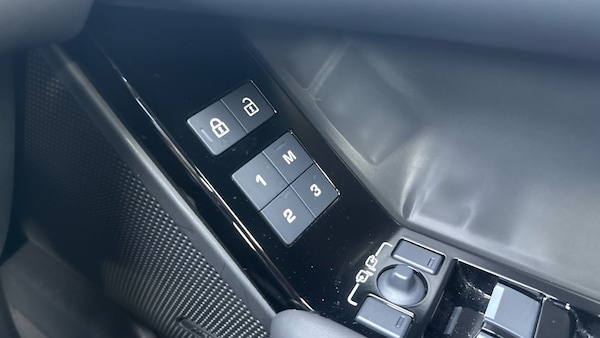 Used Land Rover Range Rover Velar 2024 for sale - 76220677: Photo 36