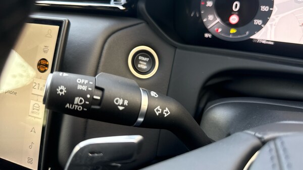 Used Land Rover Range Rover Velar 2024 for sale - 76220677: Photo 37