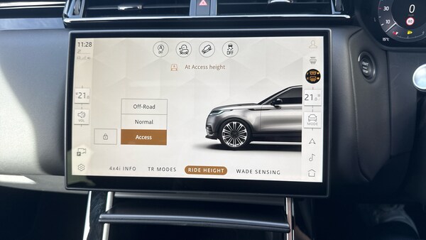 Used Land Rover Range Rover Velar 2024 for sale - 76220677: Photo 44