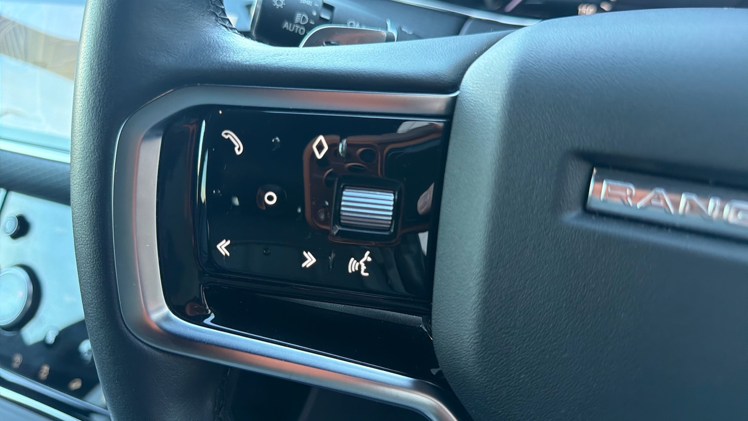 Used Land Rover Range Rover Evoque 2022 for sale - 76830516: Photo 29