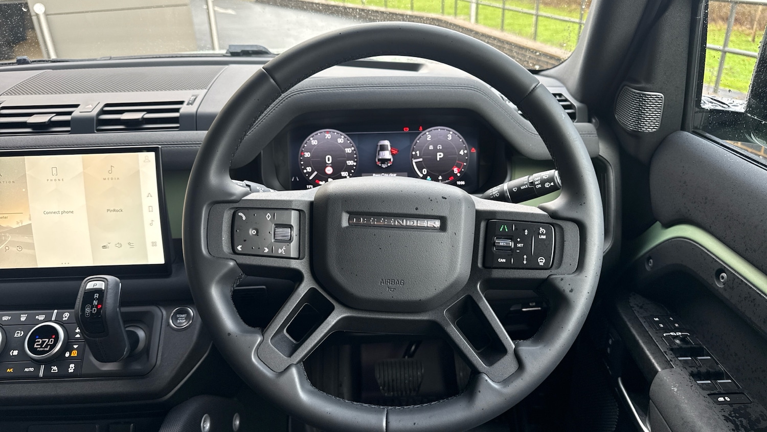 Used Land Rover Defender 2023 for sale - 76808033: Photo 15