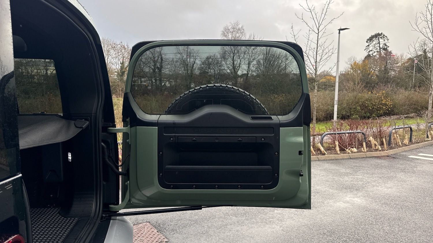 Used Land Rover Defender 2023 for sale - 76808033: Photo 24