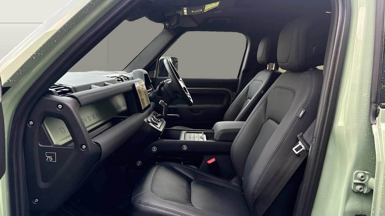 Used Land Rover Defender 2023 for sale - 76808033: Photo 3