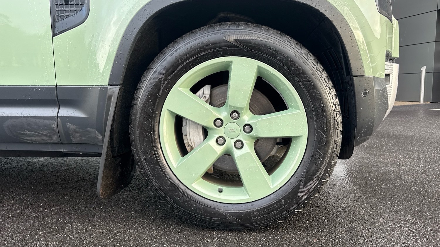 Used Land Rover Defender 2023 for sale - 76808033: Photo 8