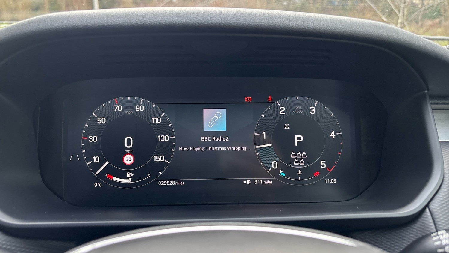 Used Land Rover Discovery 2024 for sale - 77007987: Photo 16