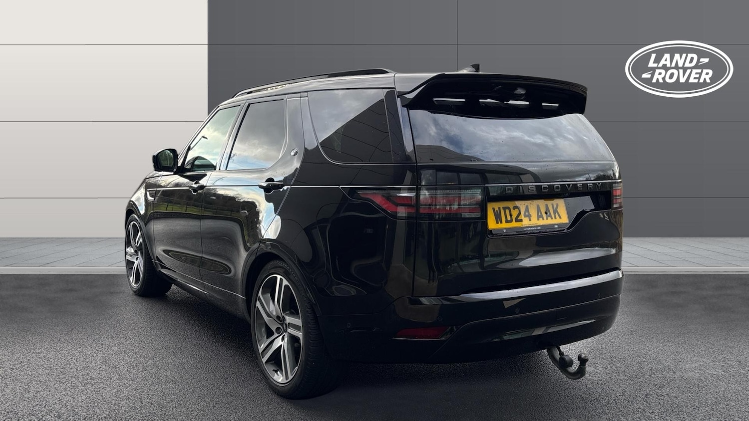 Used Land Rover Discovery 2024 for sale - 77007987: Photo 2