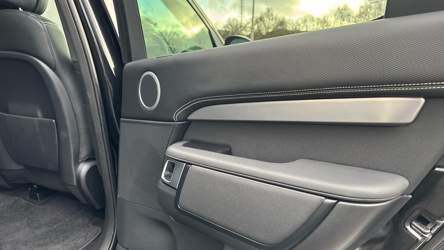 Used Land Rover Discovery 2024 for sale - 77007987: Photo 45