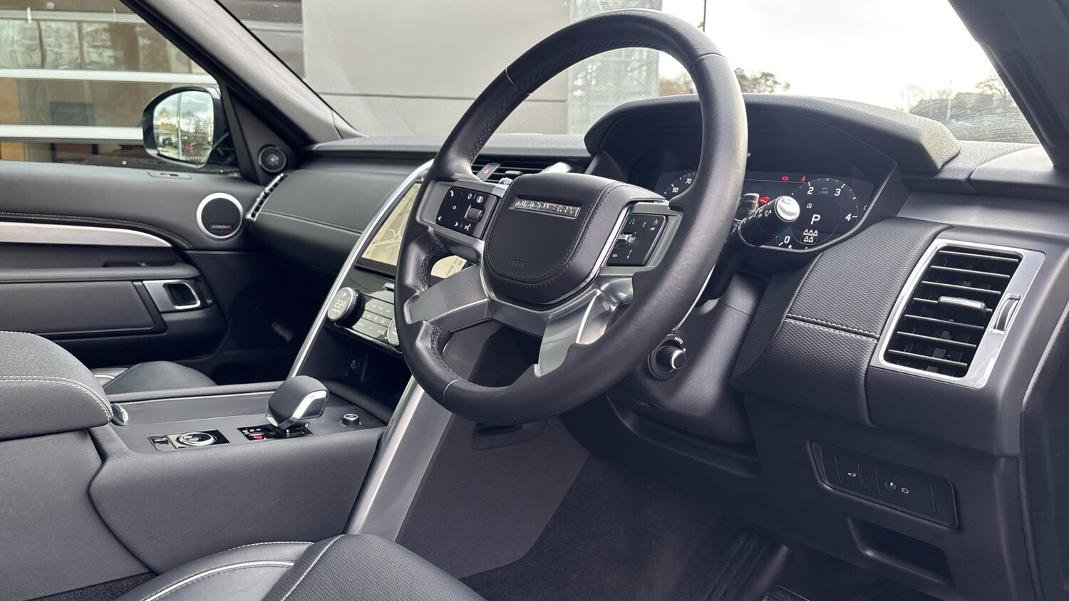 Used Land Rover Discovery 2024 for sale - 77007987: Photo 46