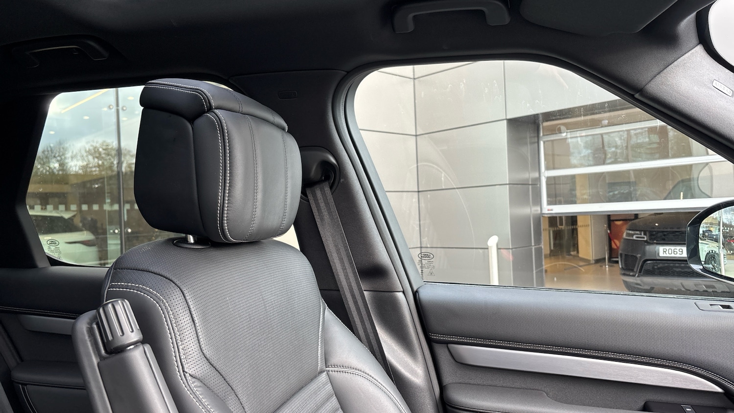 Used Land Rover Discovery 2024 for sale - 77007987: Photo 58