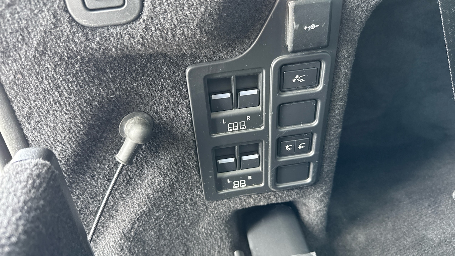 Vehicle 28