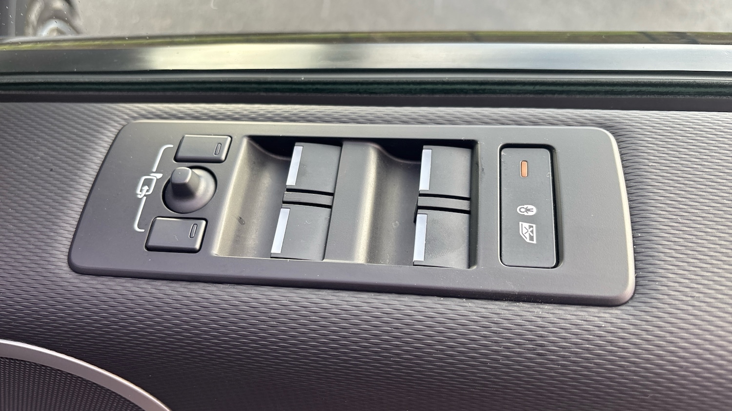 Used Land Rover Discovery 2023 for sale - 77763346: Photo 26