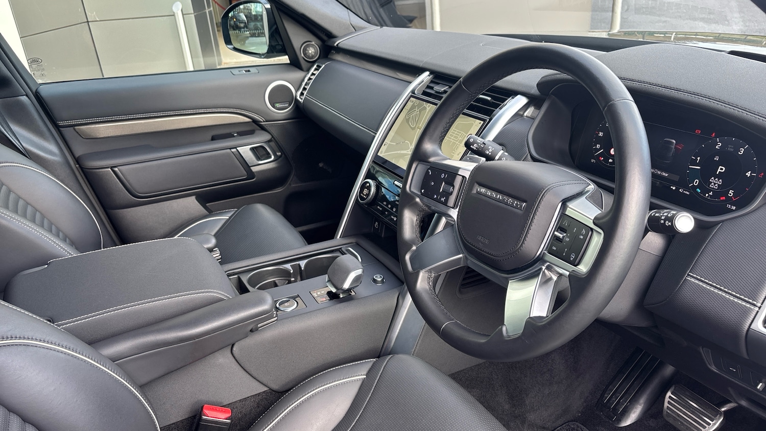 Used Land Rover Discovery 2023 for sale - 77763346: Photo 29