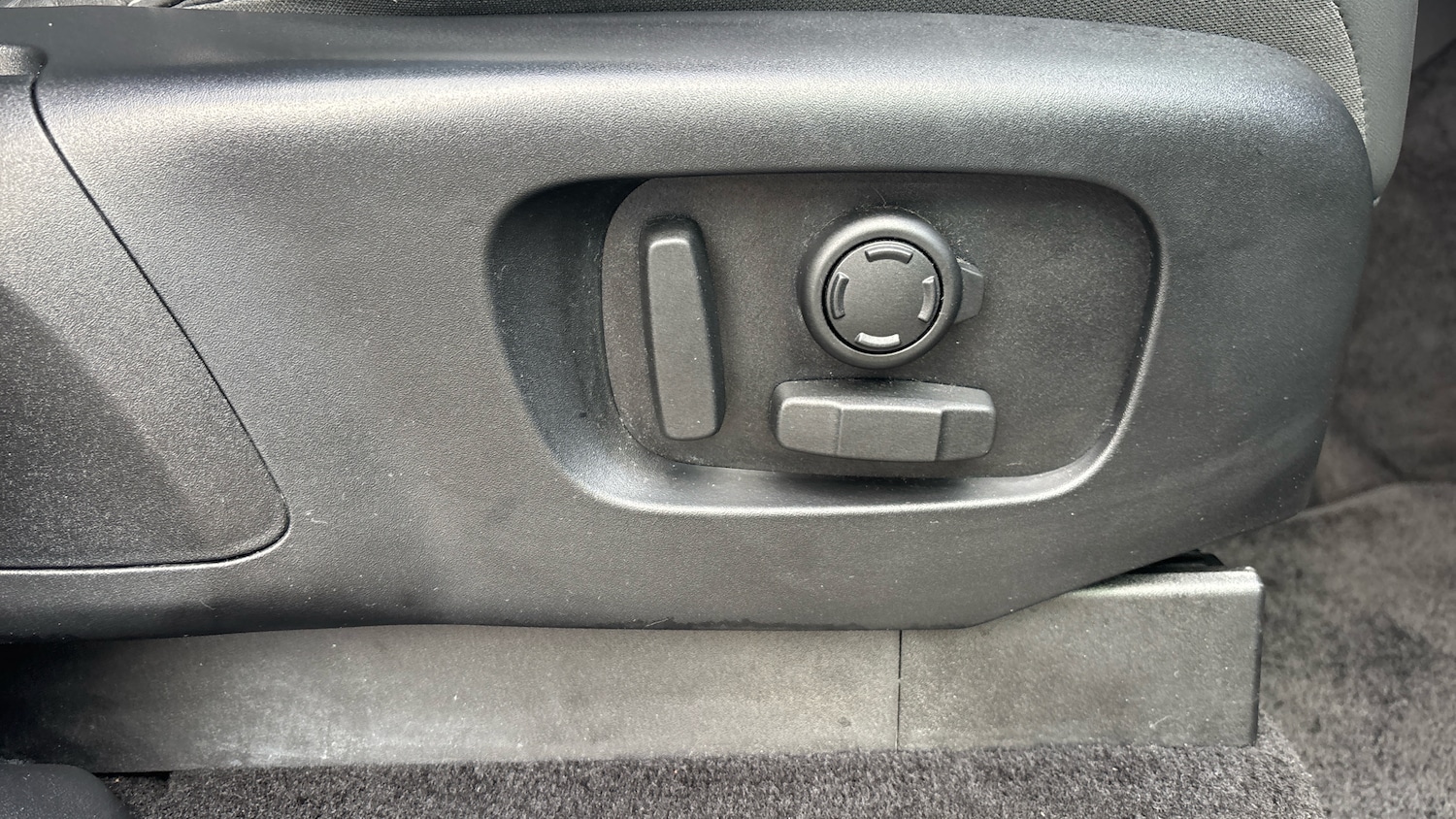 Used Land Rover Discovery 2023 for sale - 77763346: Photo 31