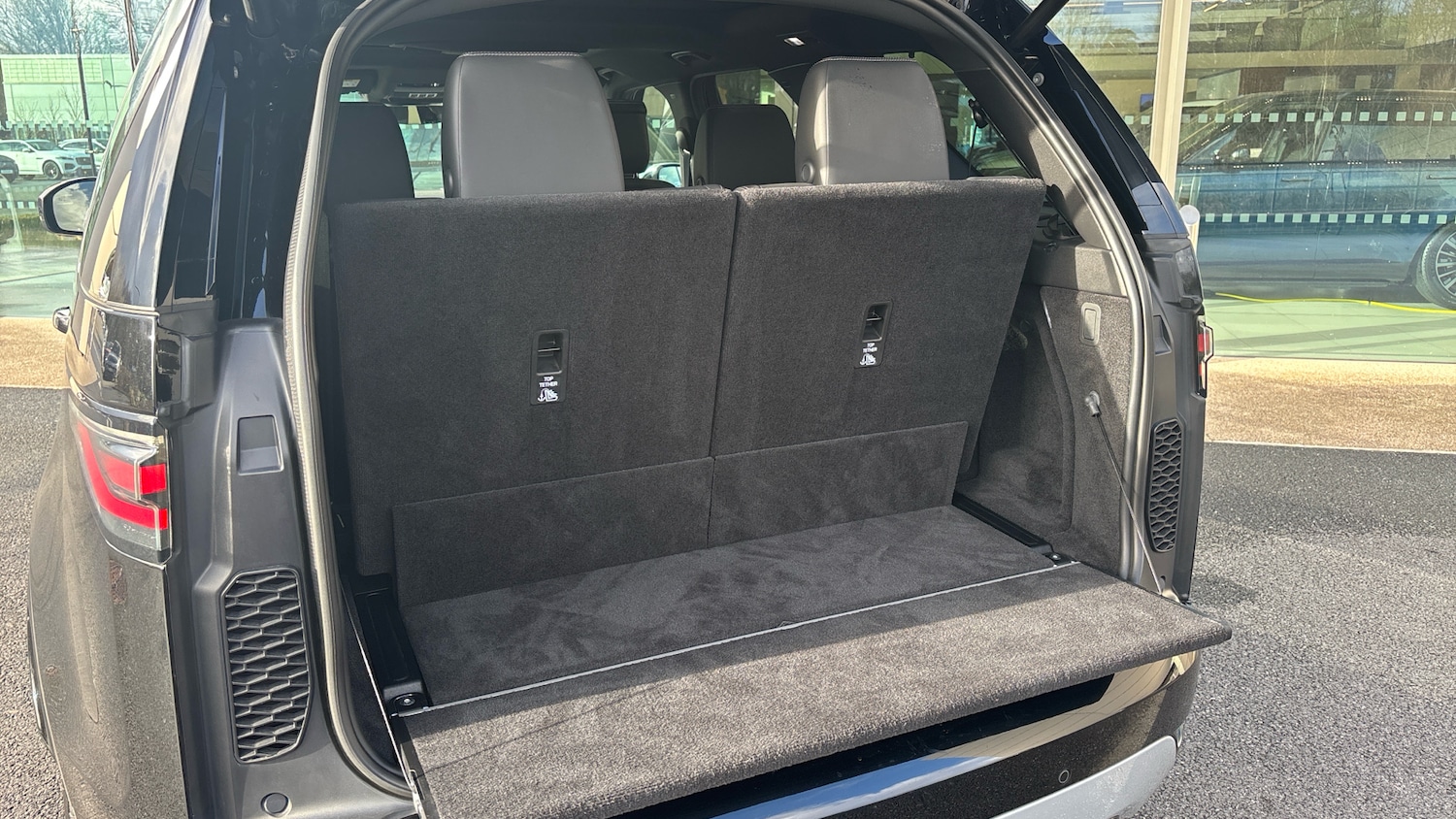 Used Land Rover Discovery 2023 for sale - 77763346: Photo 48