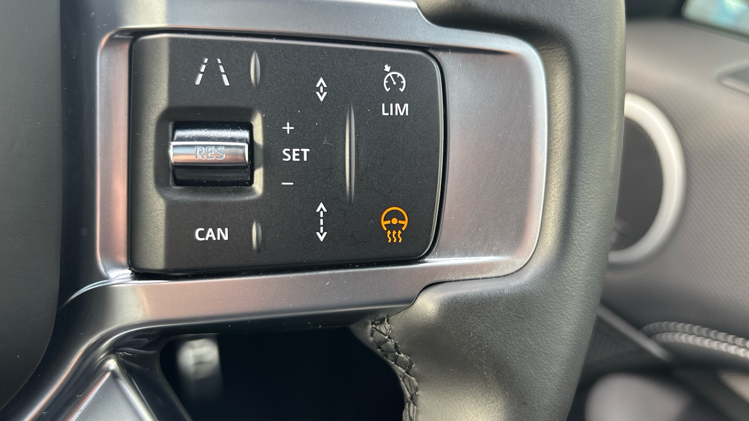 Used Land Rover Discovery 2023 for sale - 77763346: Photo 61