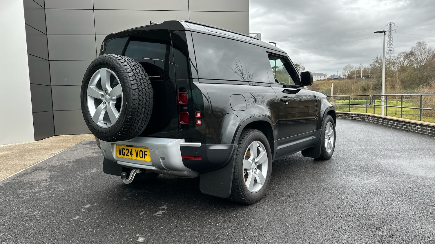 Used Land Rover Defender 2024 for sale - 77271260: Photo 31