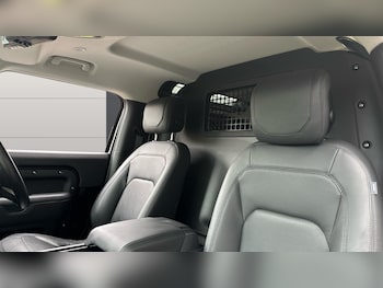 Used Land Rover Defender 2024 for sale - 77271260: Photo