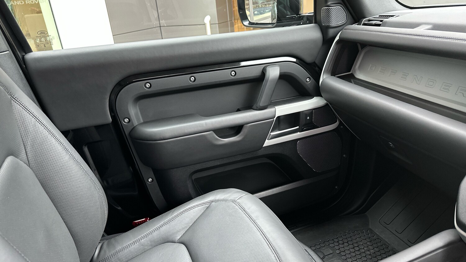 Used Land Rover Defender 2024 for sale - 77271260: Photo 55