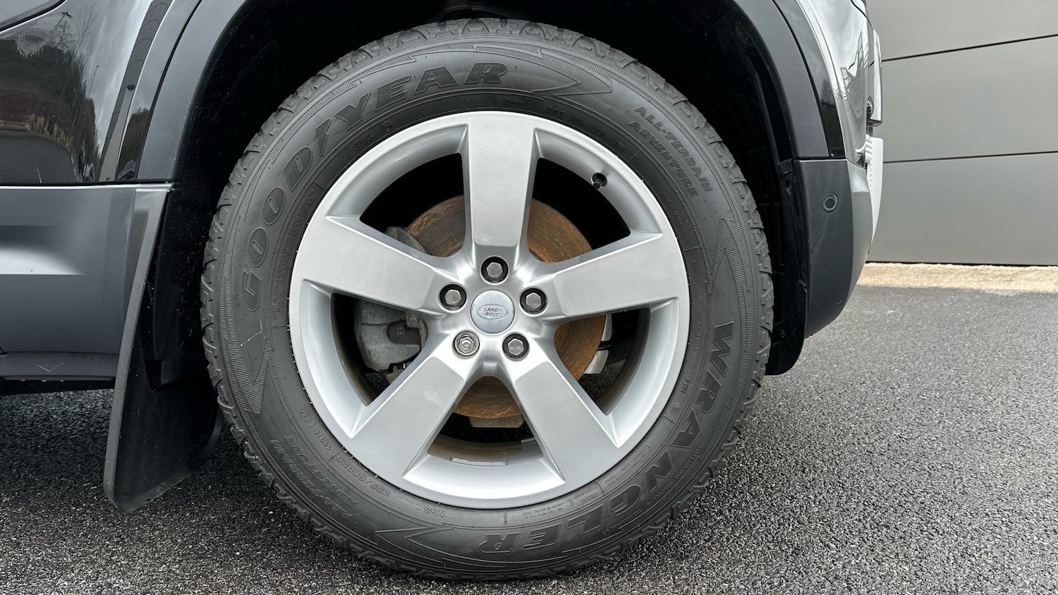 Used Land Rover Defender 2024 for sale - 77271260: Photo 8