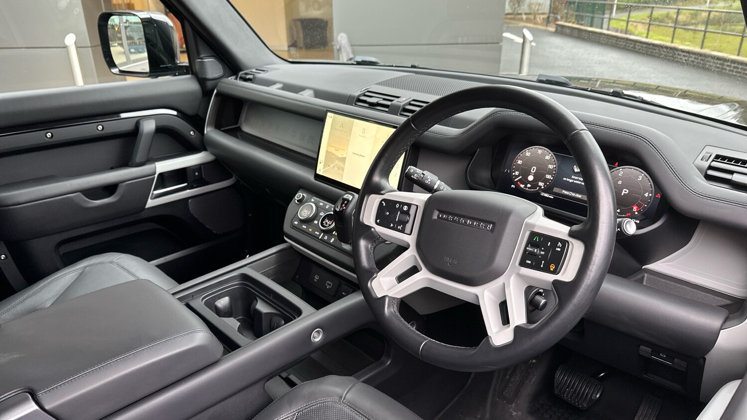 Used Land Rover Defender 2024 for sale - 77271260: Photo 9