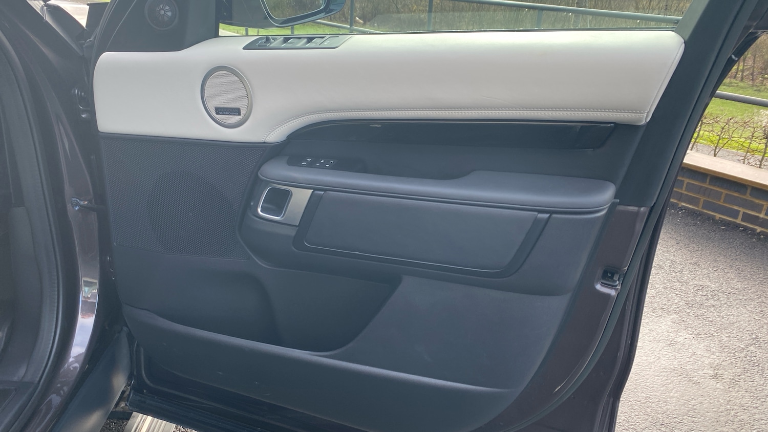 Used Land Rover Discovery 2023 for sale - 77567625: Photo 28