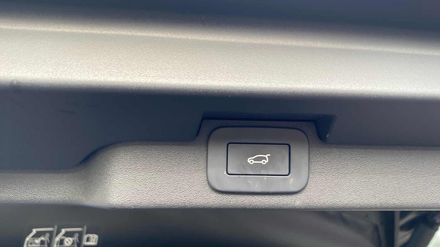 Used Land Rover Discovery 2023 for sale - 77567625: Photo 48