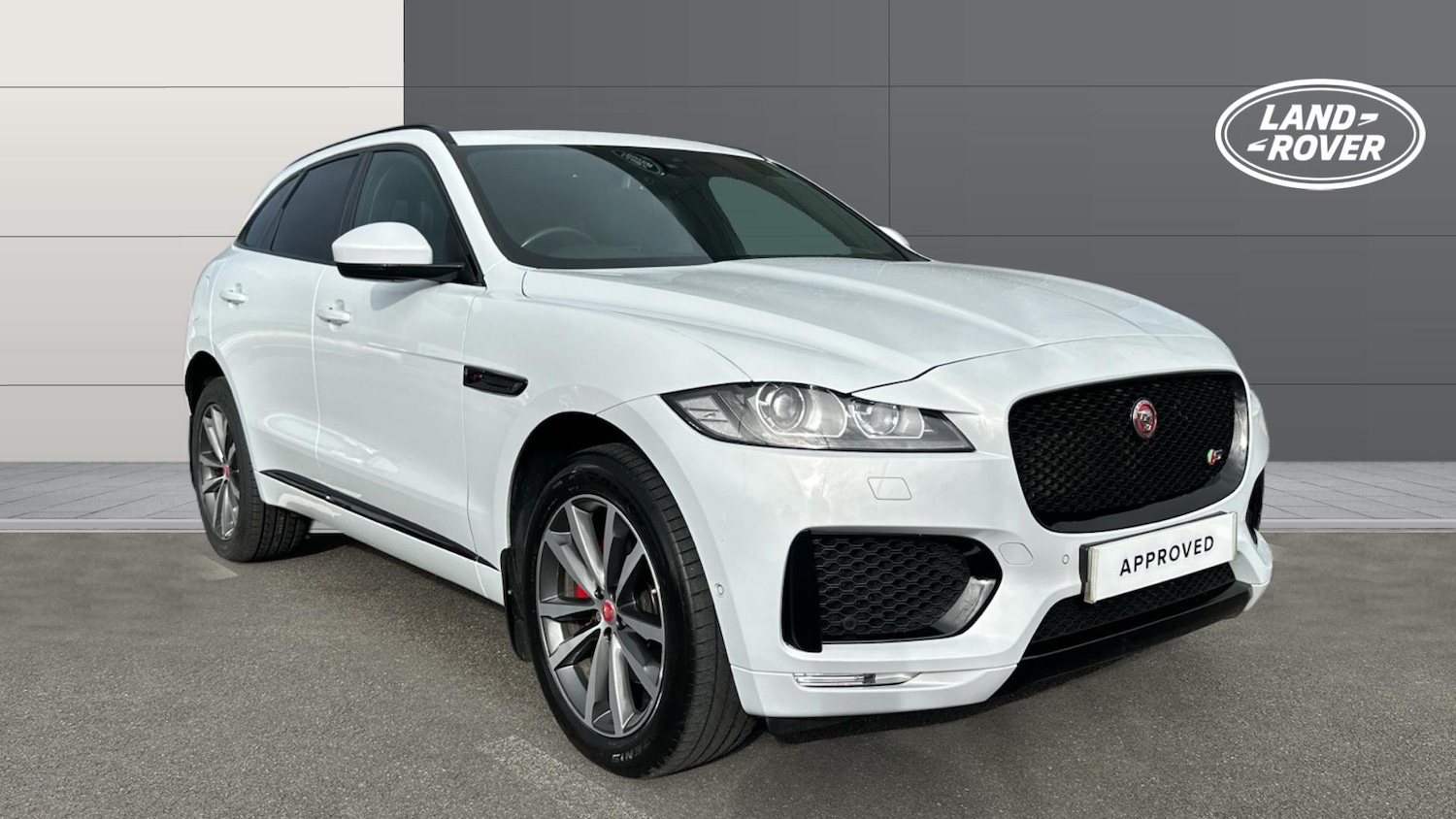 Used Jaguar F-Pace 2017 for sale - 77729704: Photo 1