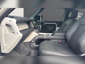 Used Land Rover Defender 2025 for sale - 78152907: Photo