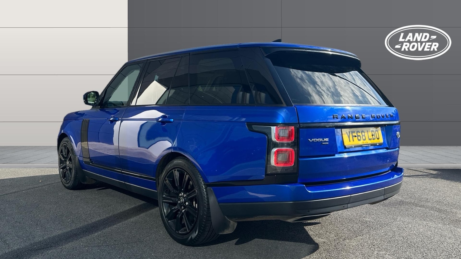 Used Land Rover Range Rover 2018 for sale - 76673101: Photo 2