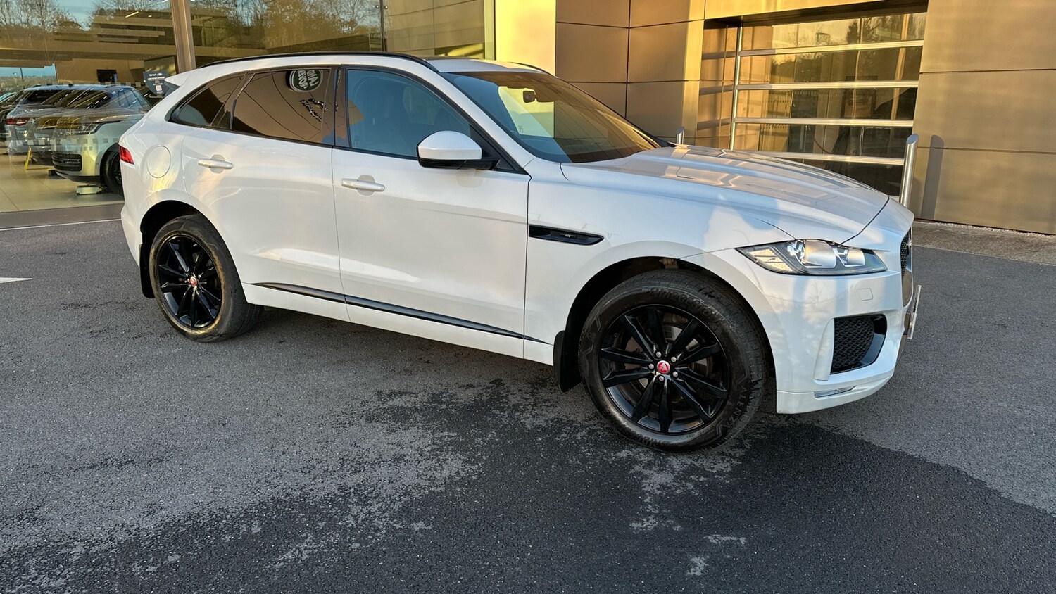 Used Jaguar F-Pace 2019 for sale - 76835336: Photo 28