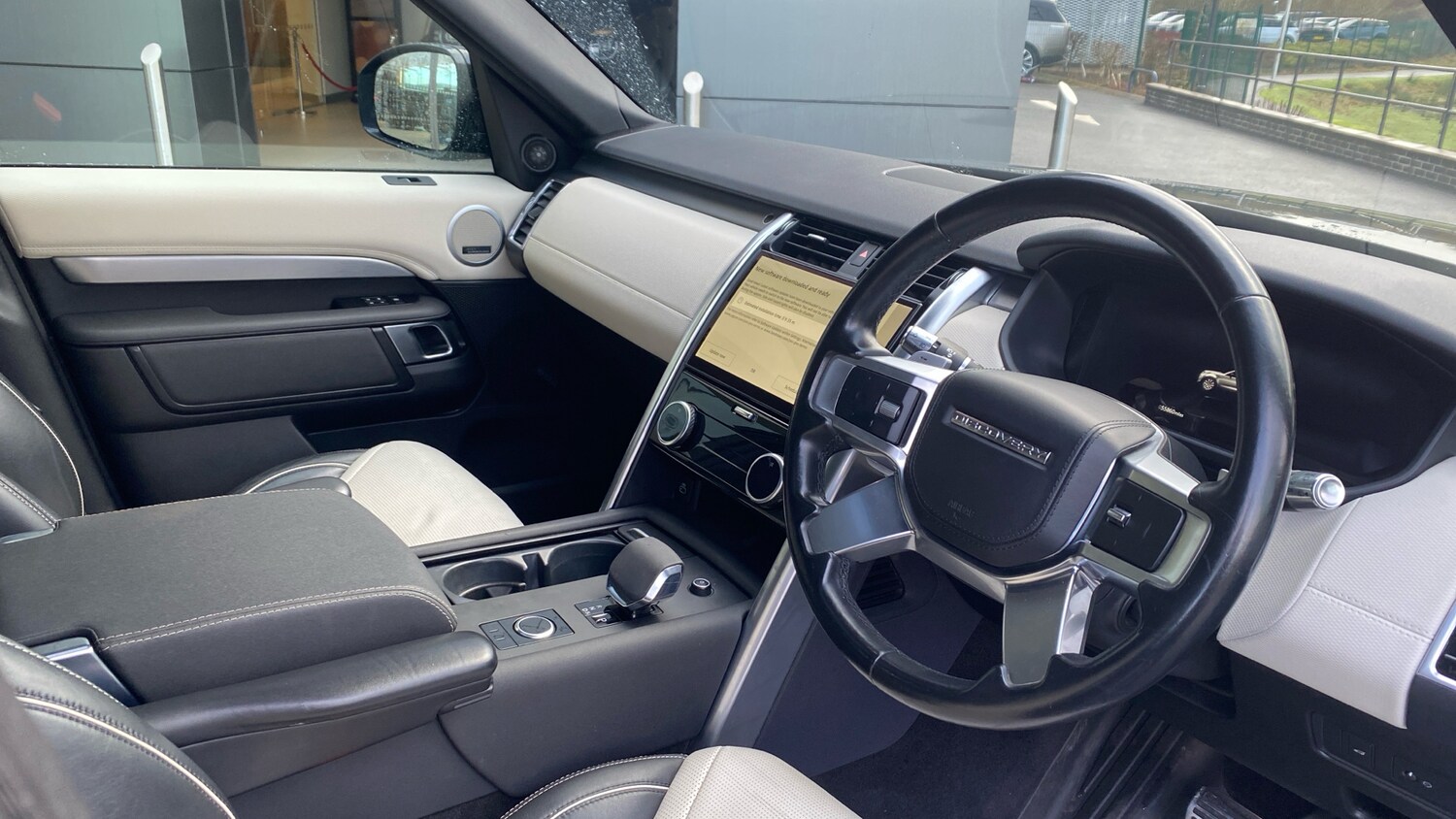 Used Land Rover Discovery 2021 for sale - 77545677: Photo 31