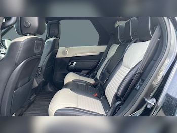 Used Land Rover Discovery 2021 for sale - 77545677: Photo