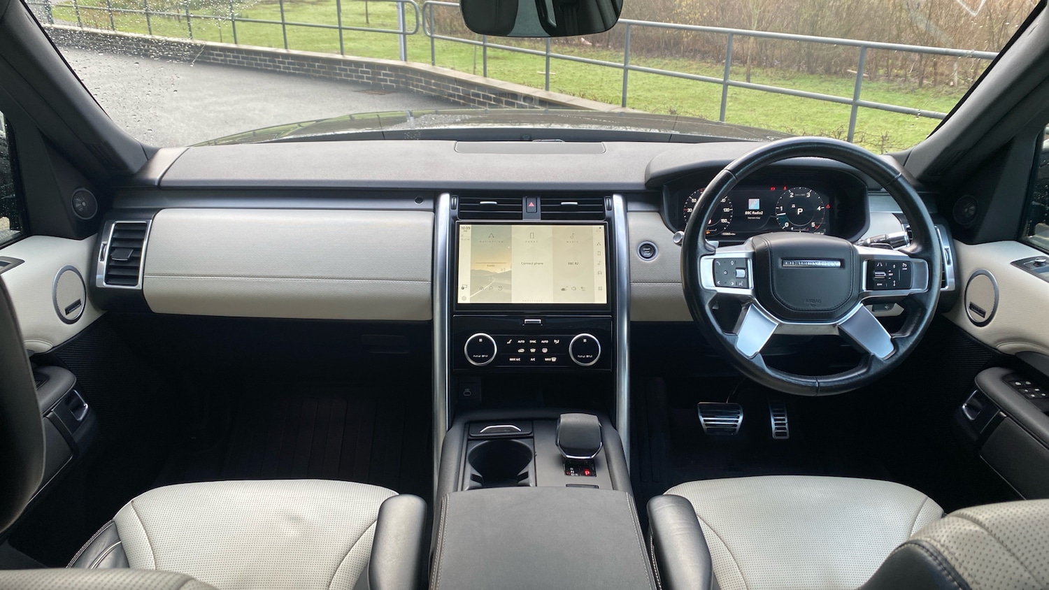 Used Land Rover Discovery 2021 for sale - 77545677: Photo 9