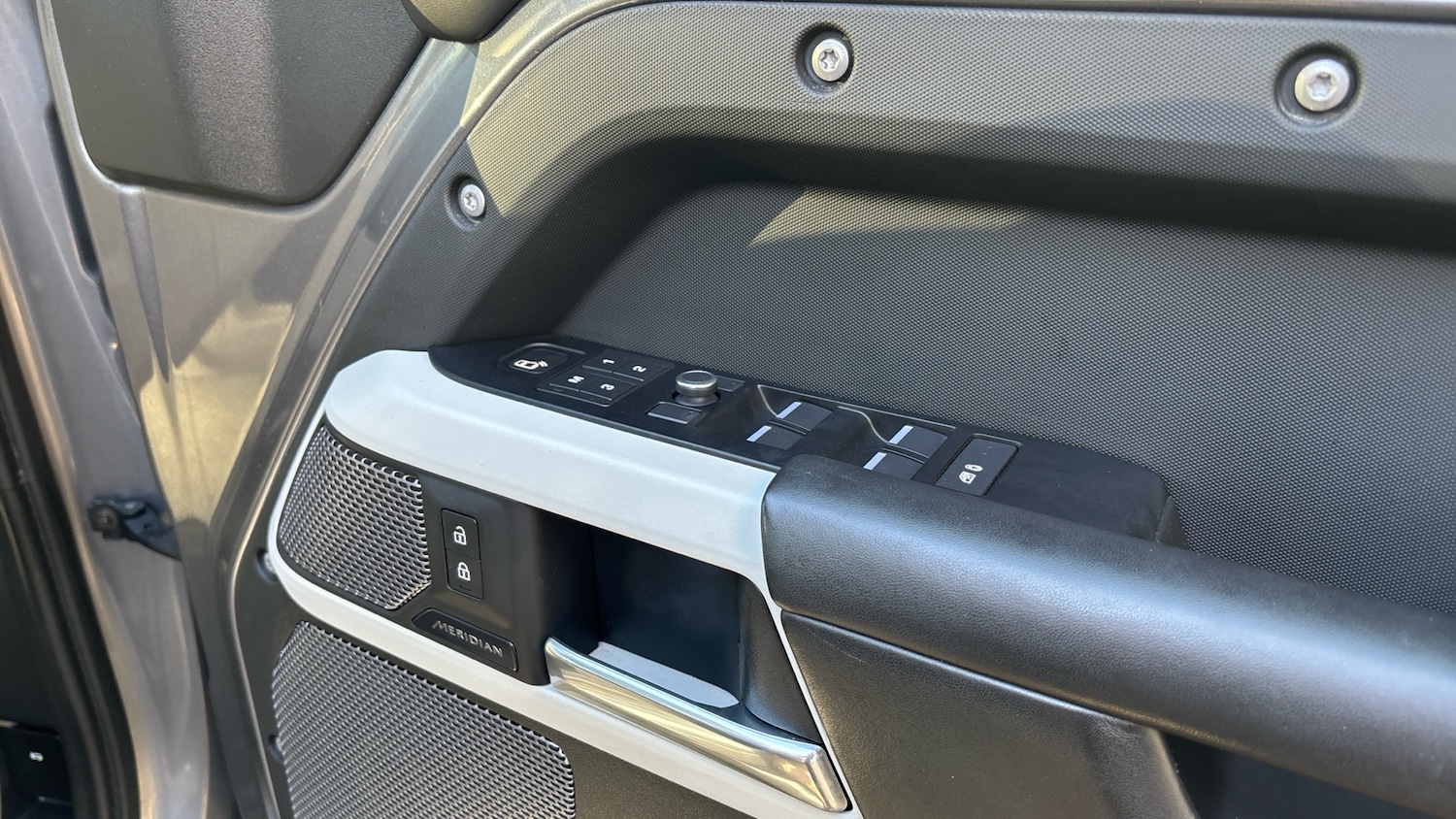 Used Land Rover Defender 2021 for sale - 76862254: Photo 37