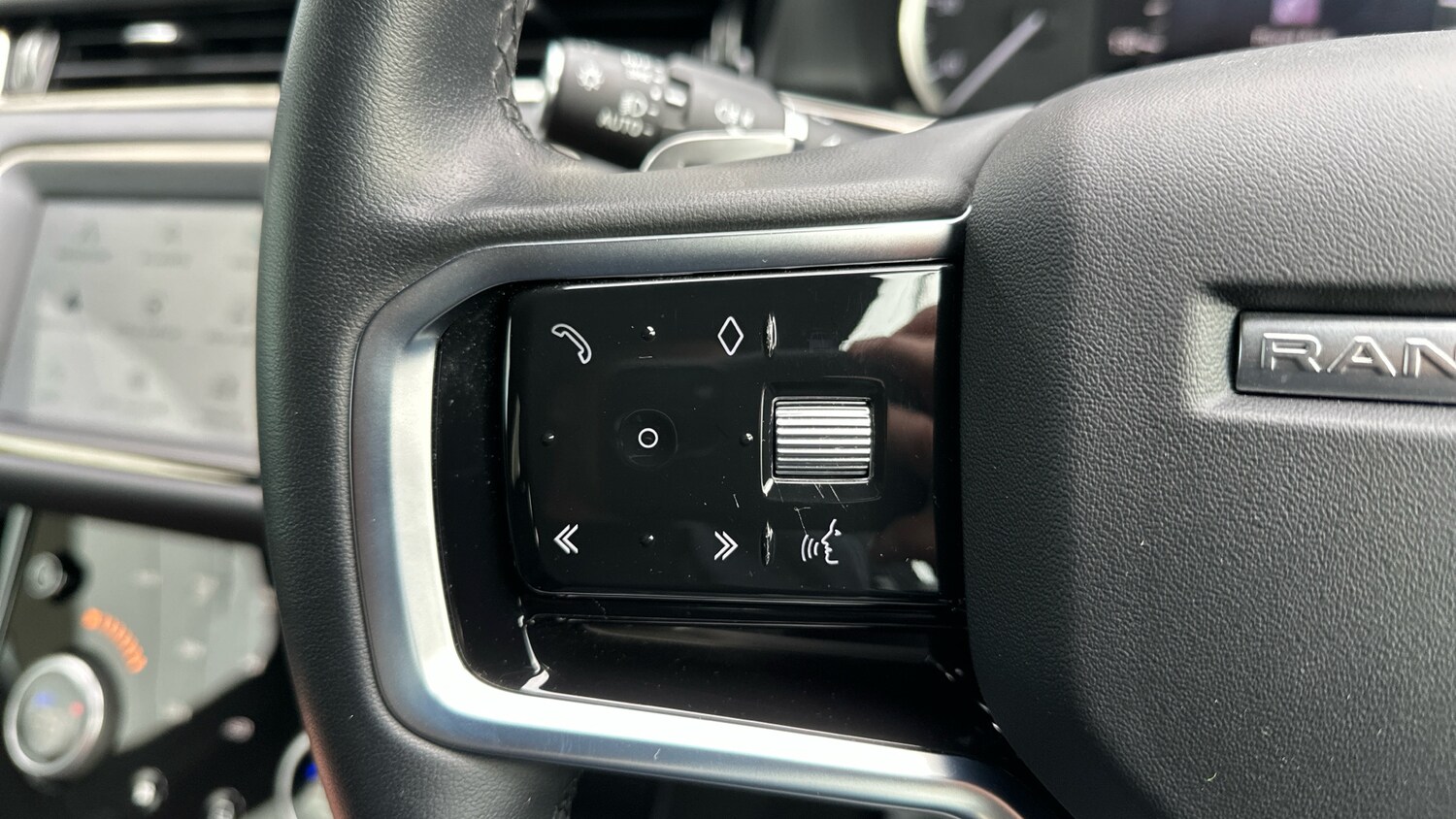 Used Land Rover Range Rover Evoque 2022 for sale - 76299721: Photo 24