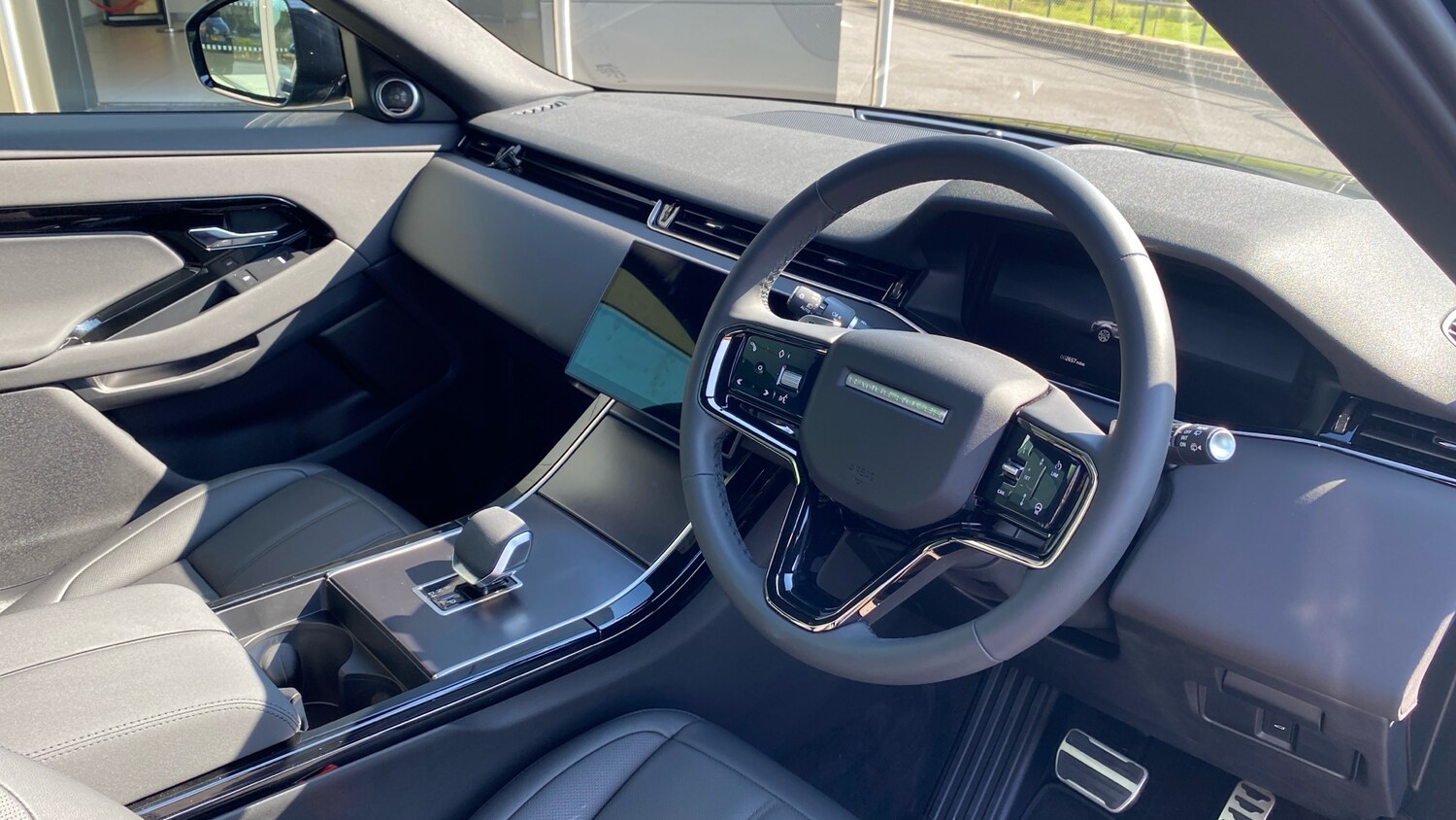 Used Land Rover Range Rover Evoque 2025 for sale - 78190891: Photo 32