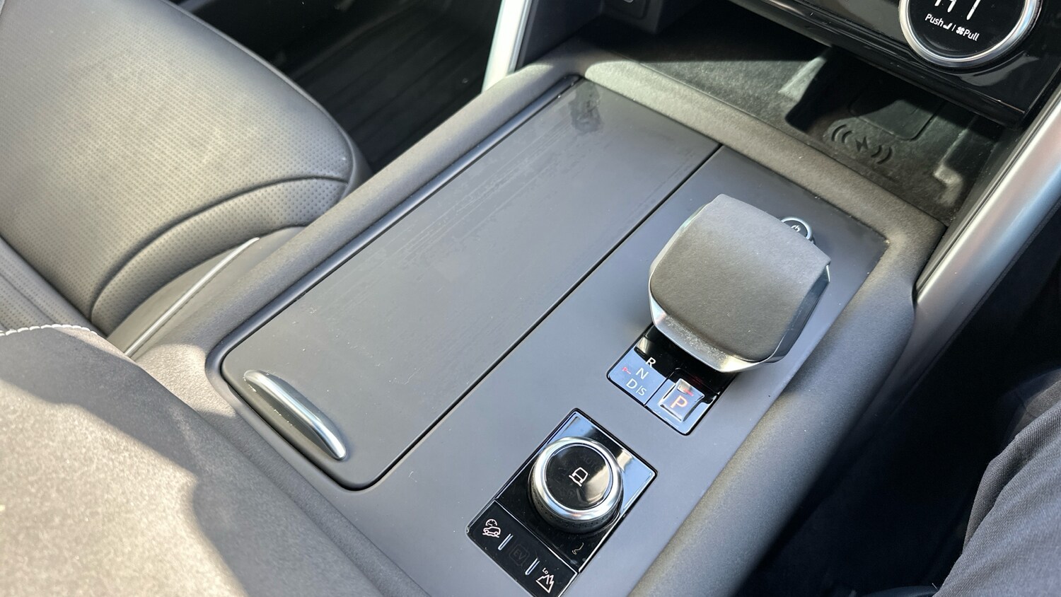 Used Land Rover Discovery 2023 for sale - 77567624: Photo 43