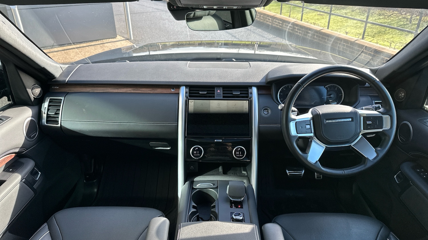 Used Land Rover Discovery 2023 for sale - 77567624: Photo 9