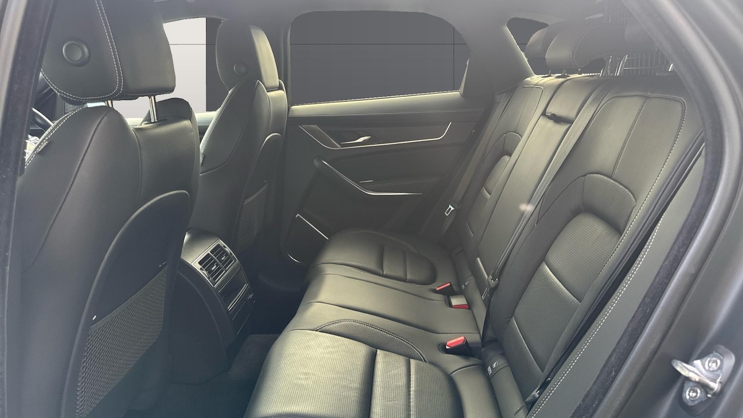 Used Jaguar F-Pace 2022 for sale - 77618782: Photo 4