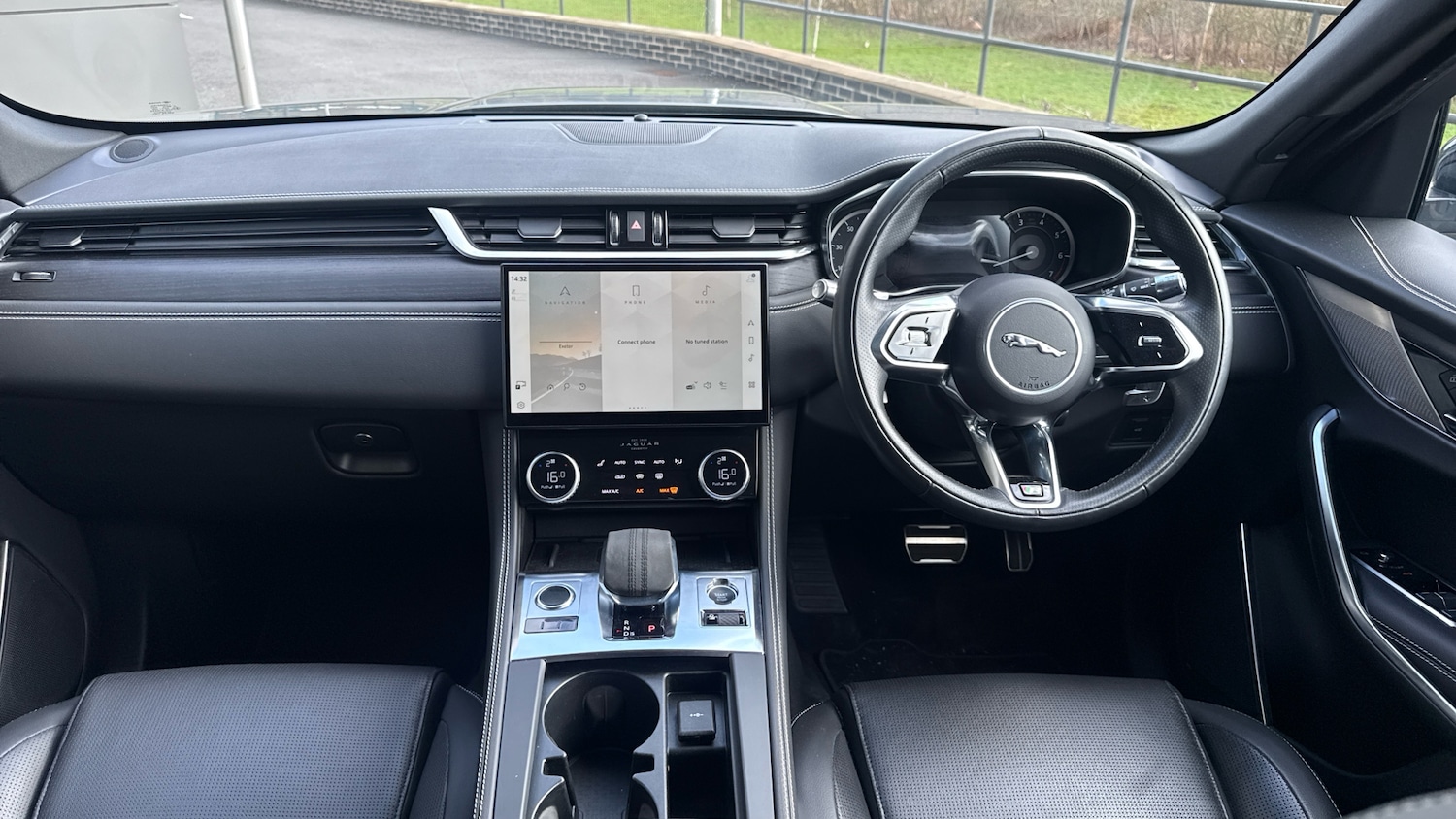 Used Jaguar F-Pace 2022 for sale - 77618782: Photo 9