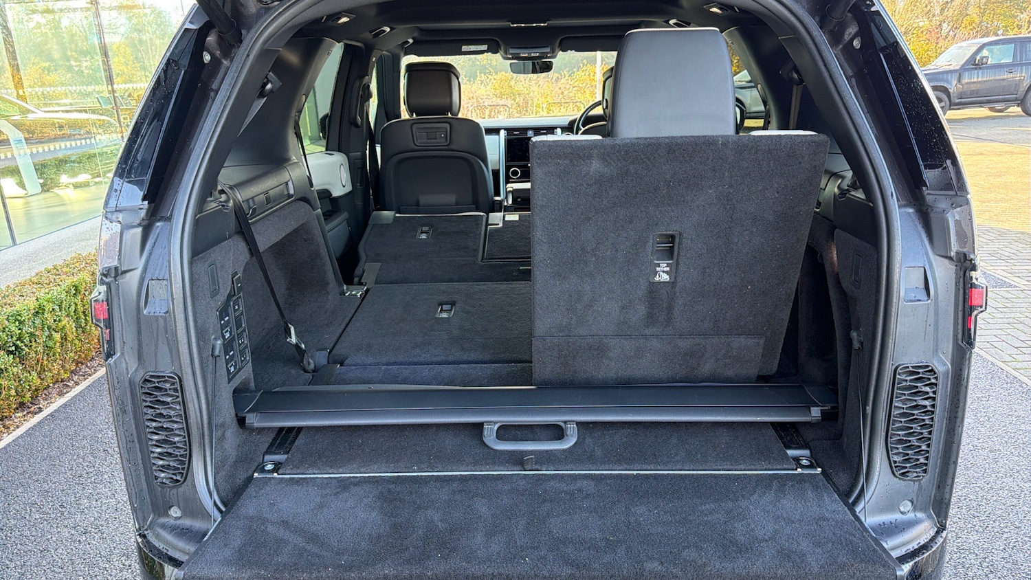 Used Land Rover Discovery 2021 for sale - 76532072: Photo 23