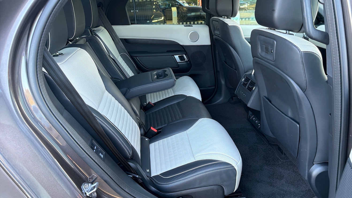 Used Land Rover Discovery 2021 for sale - 76532072: Photo 27