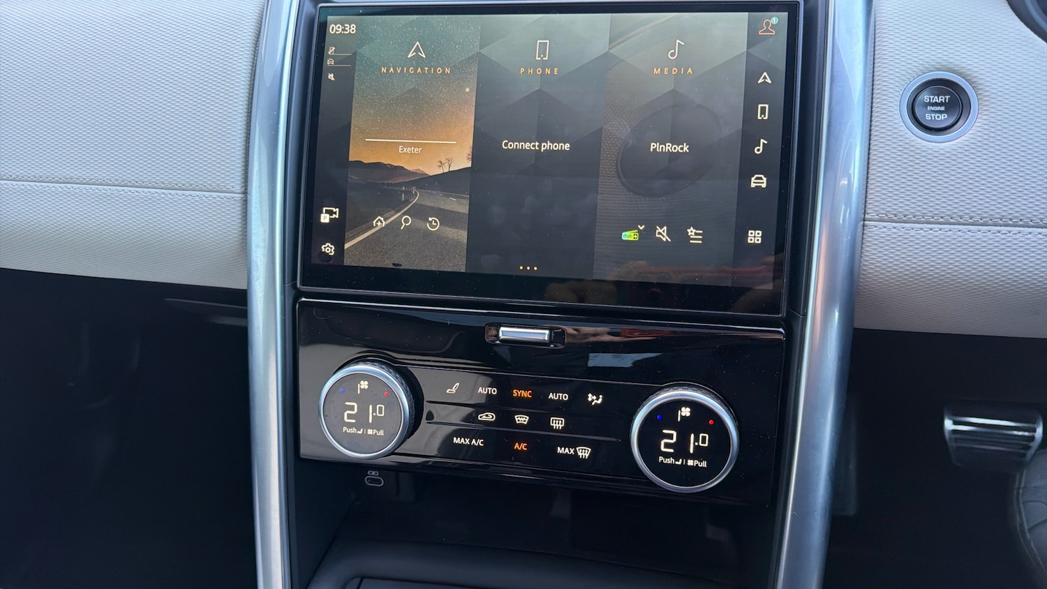 Used Land Rover Discovery 2021 for sale - 76532072: Photo 32