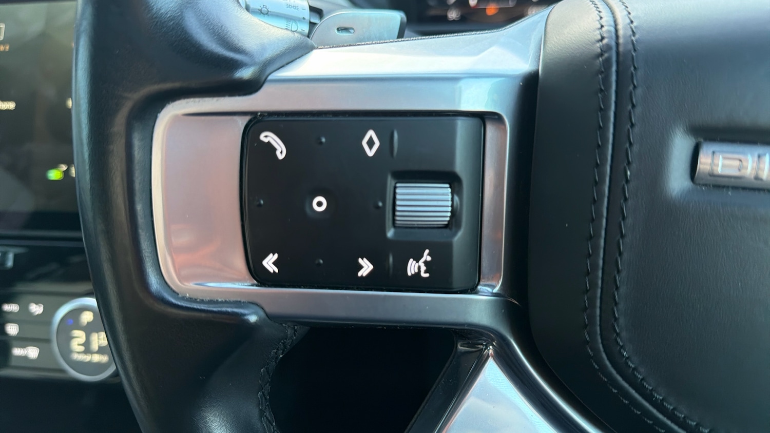 Used Land Rover Discovery 2021 for sale - 76532072: Photo 36