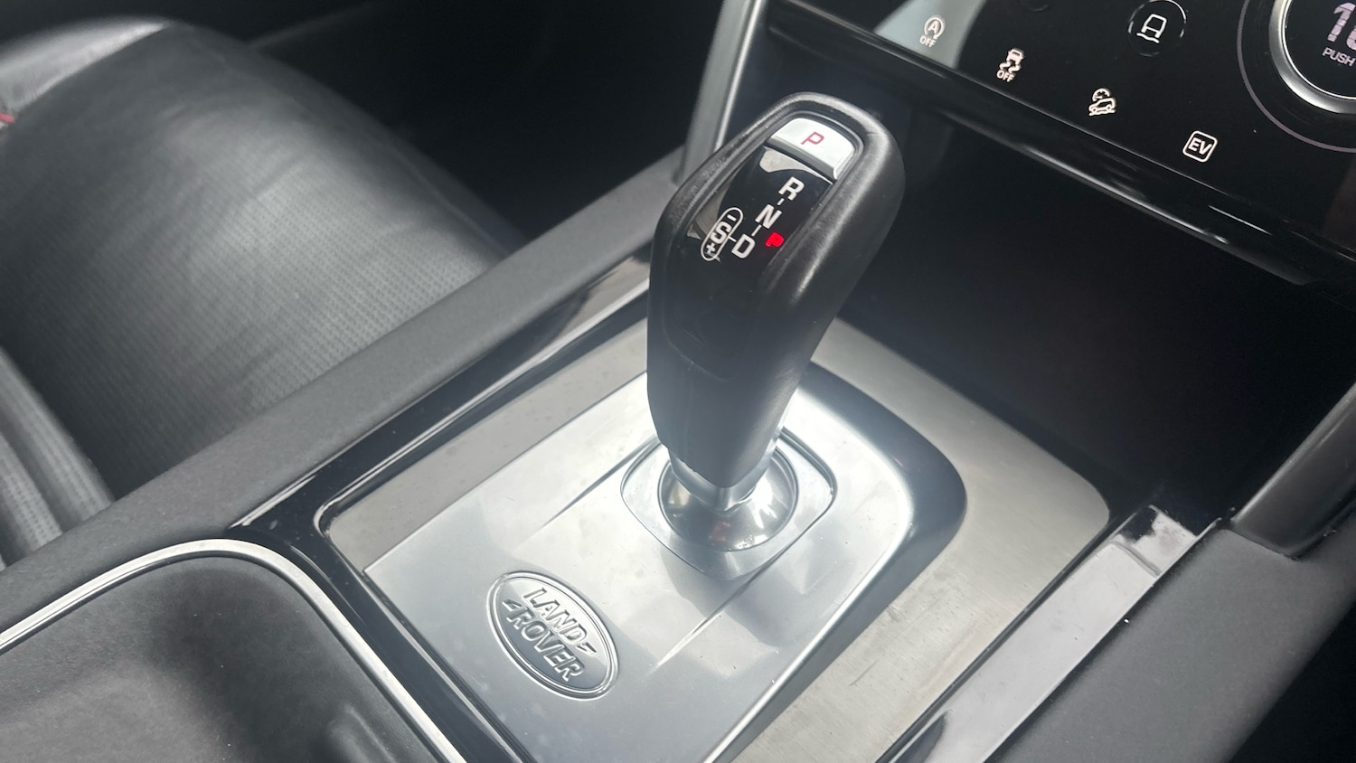 Used Land Rover Discovery Sport 2021 for sale - 77834248: Photo 13