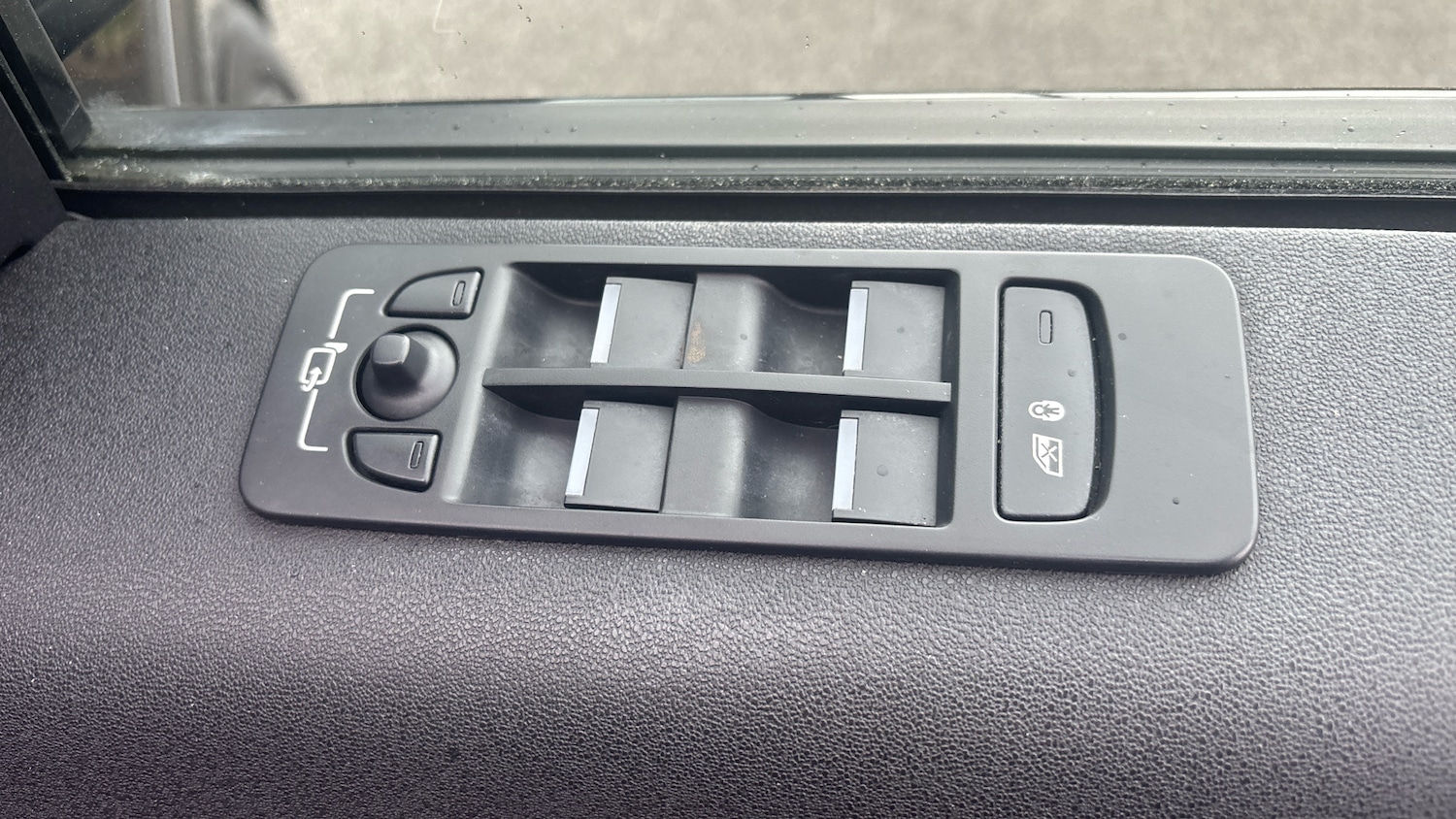 Used Land Rover Discovery Sport 2021 for sale - 77834248: Photo 25