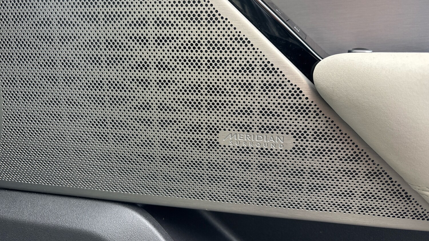 Used Land Rover Range Rover Velar 2023 for sale - 77584393: Photo 27