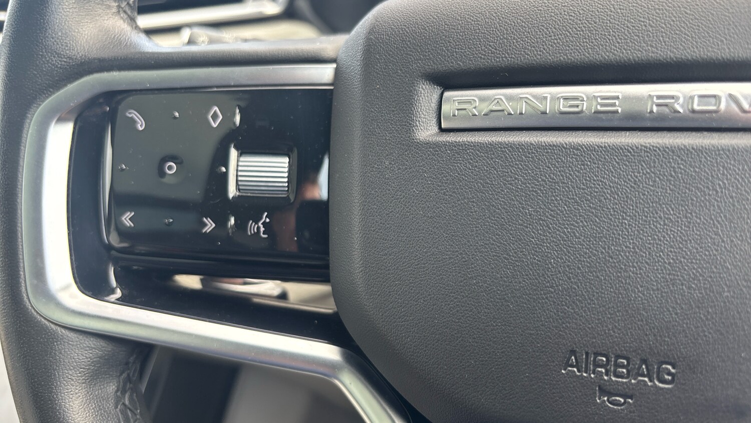 Used Land Rover Range Rover Velar 2023 for sale - 77584393: Photo 48