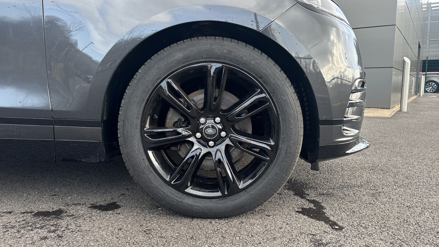 Used Land Rover Range Rover Velar 2023 for sale - 77584393: Photo 8