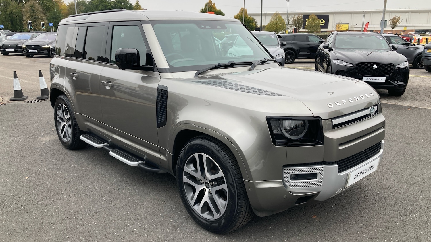 Used Land Rover Defender 2023 for sale - 77325974: Photo 33